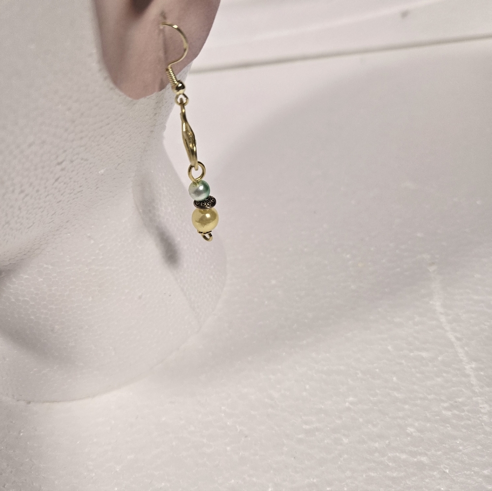 Hand Crafted Gold Clover Dangle Earrings with Pale Yellow and Mint/Yellow Beads - Picture 4 of 10